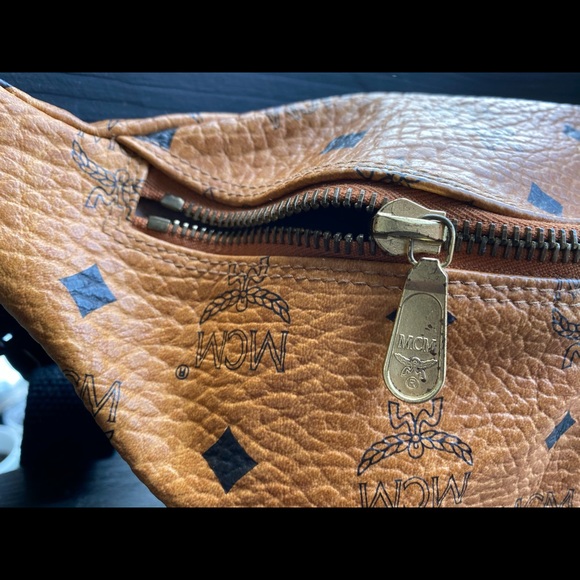 MCM Belt Bag - Picture 2 of 8